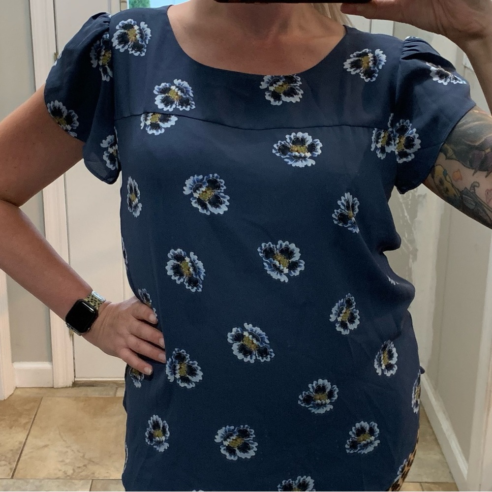 LOFT Blue Flower Peek-A-Boo Back Blouse